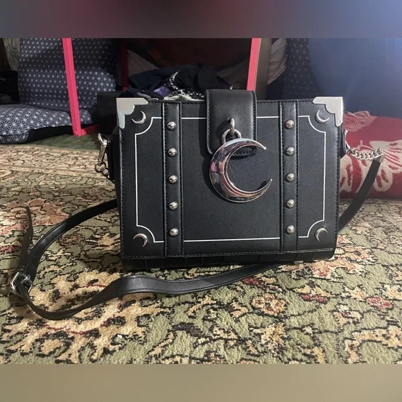 Killstar Myth Handbag - Picture 3 of 13